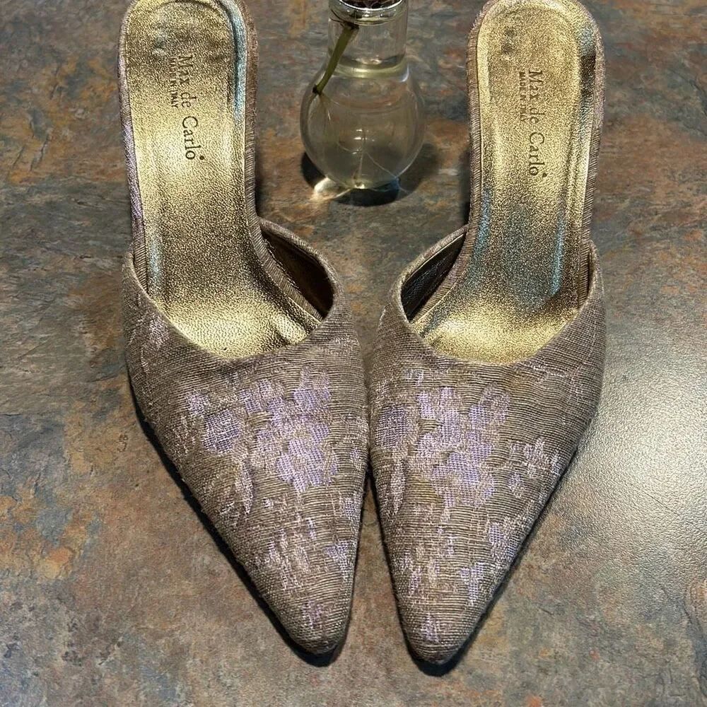 Max De Carlo Pointed Toe Kitten Heel 7.5 Lavender and Tan
